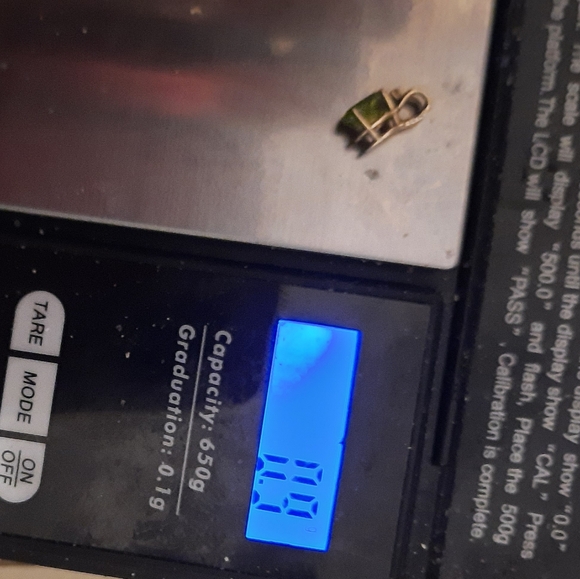 GENUINE 10K YELLOW GOLD AUTHENTIC ๐ PERIDOT AUG BIRTHSTONE & DIAMOND ๐ PENDANT - Picture 4 of 9